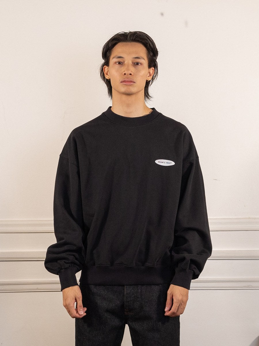F*ck Off I'm Gardening Crewneck - Black - Bram's Fruit - vue de face portée