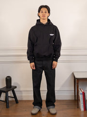 F*ck Off I'm Gardening Hoodie - Black - Bram's Fruit - vue portée en pied