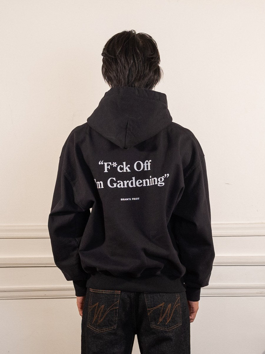 F*ck Off I'm Gardening Hoodie - Black - Bram's Fruit - vue de dos portée