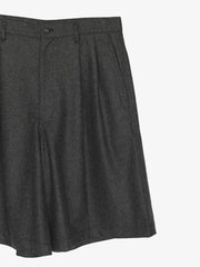 Short à pinces Comme des Garçons SHIRT FR-P506-W26 Grey - détail des pinces et de la taille