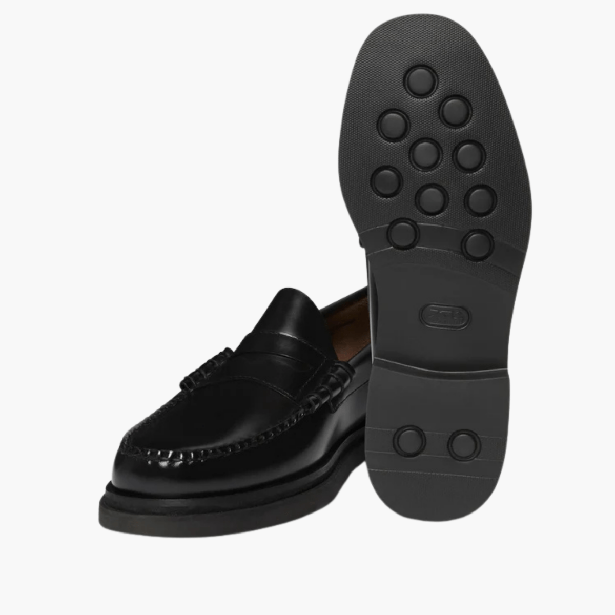 Gros plan sur la bride classique Larson et les coutures "Beefroll" cousues main