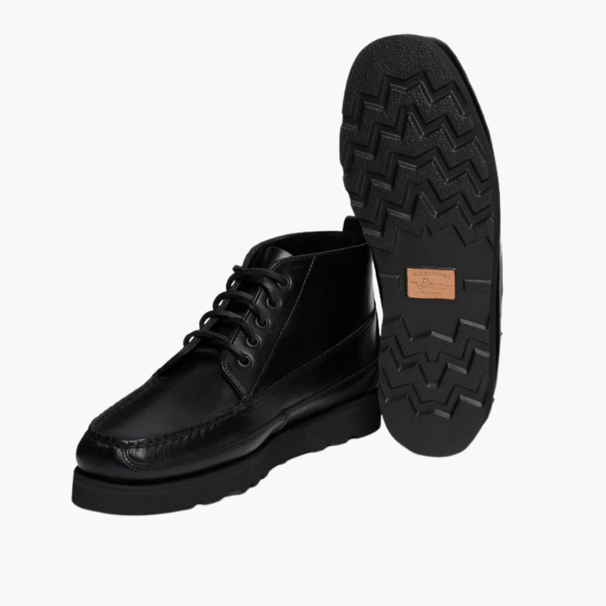 Vue de profil semelle épaisse caoutchouc noir G.H.BASS