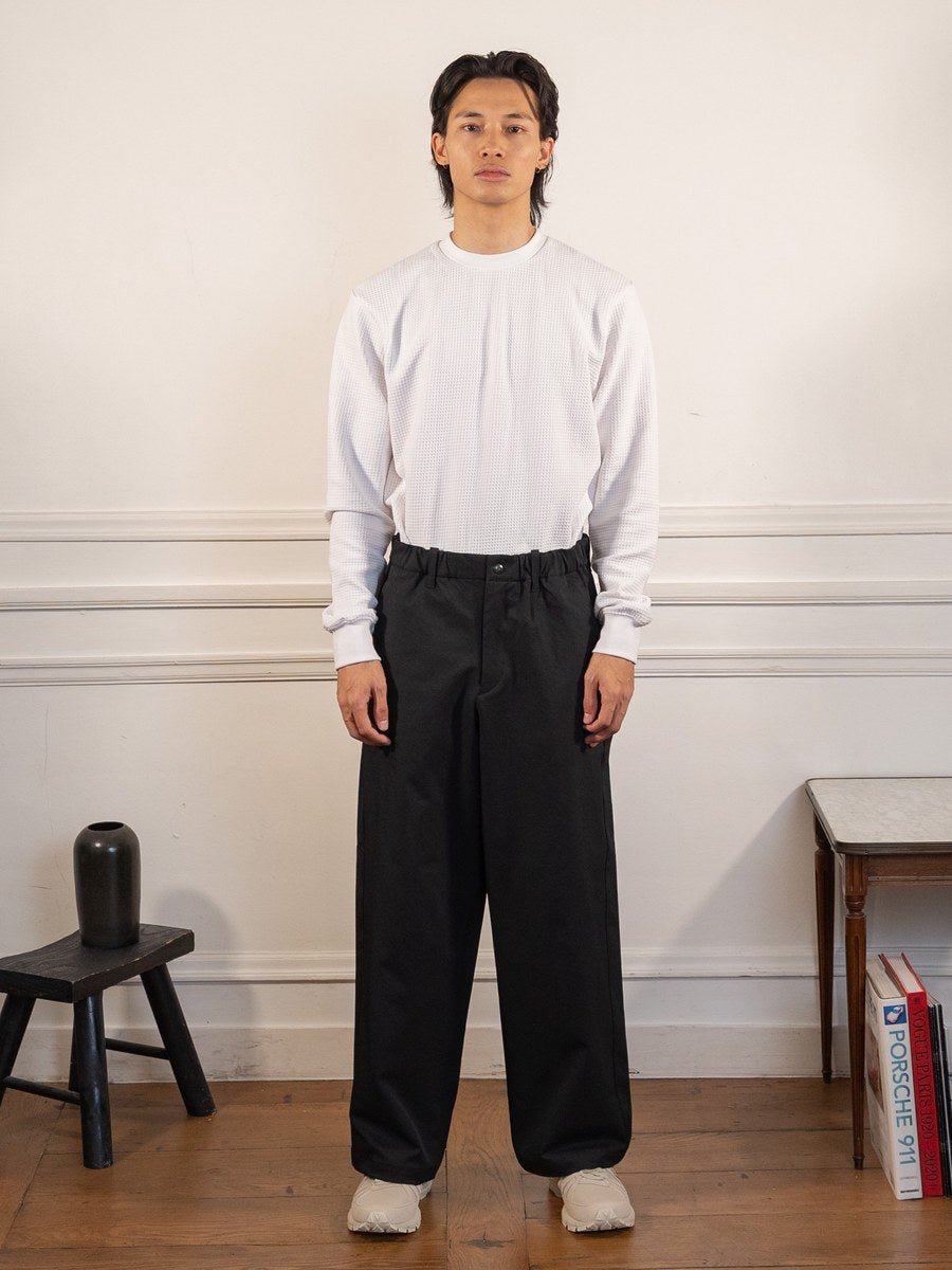 Baggy Straight Pants - BLACK - Goldwin - vue portée en pied