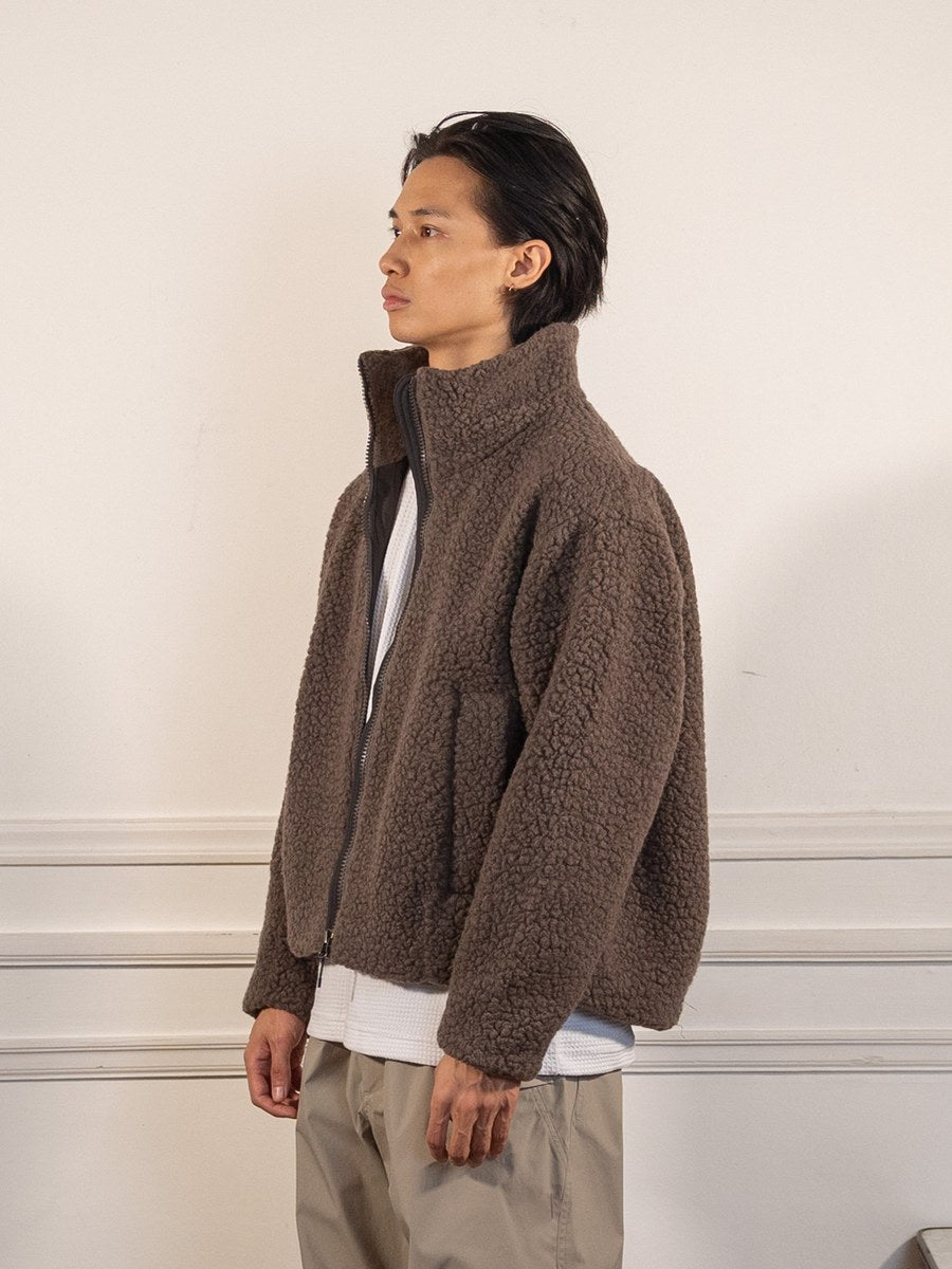 Deep Pile Fleece Jacket - MOREL - Goldwin - vue de profil portée