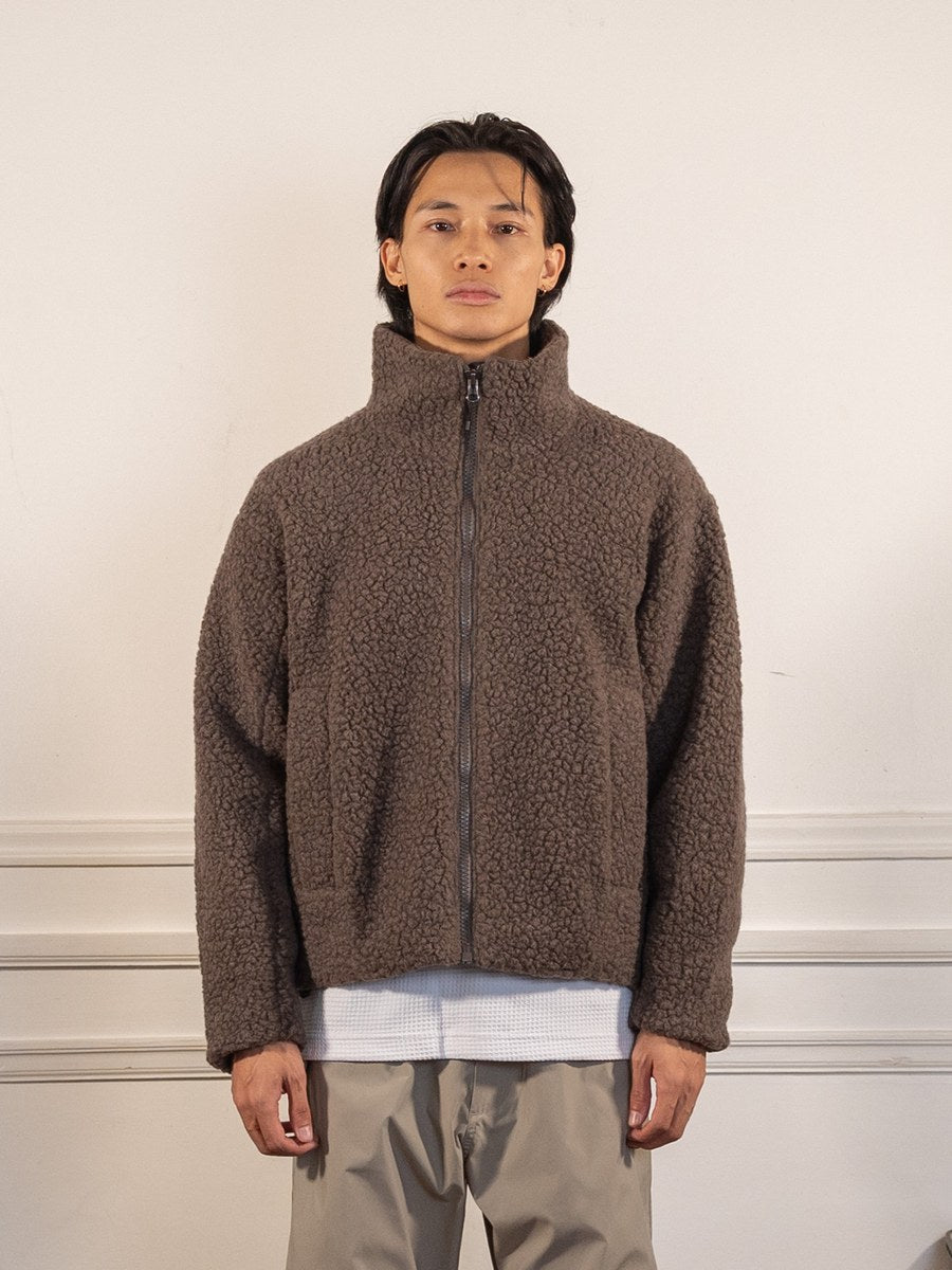 Deep Pile Fleece Jacket - MOREL - Goldwin - vue de face portée, veste fermée