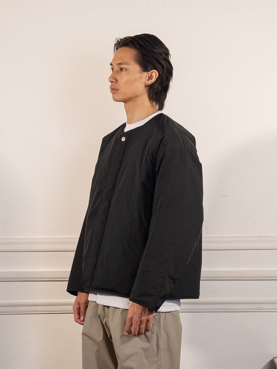 Insulated Liner Jacket - BLACK - Goldwin - vue de profil portée
