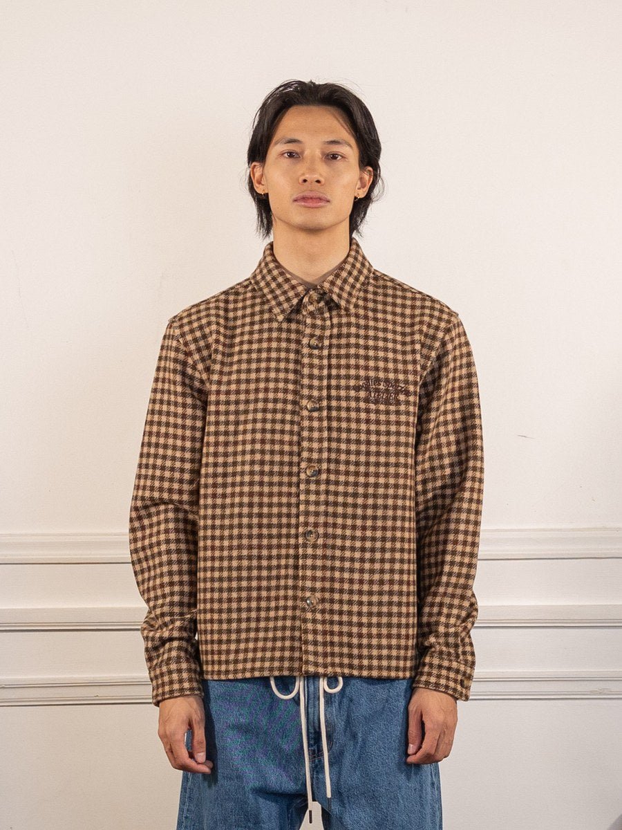 Hunter Checks Brown Shirt - Goodies Sportive - vue de face portée