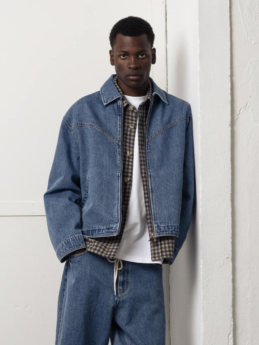 Goodies Sportive Legacy Indigo Jacket porté de face