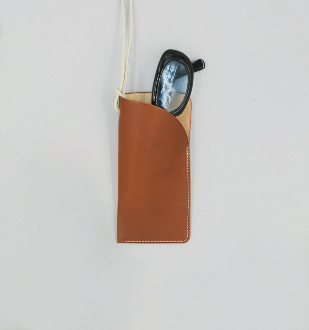 étui à lunettes tour de cou baranil gold Laperruque