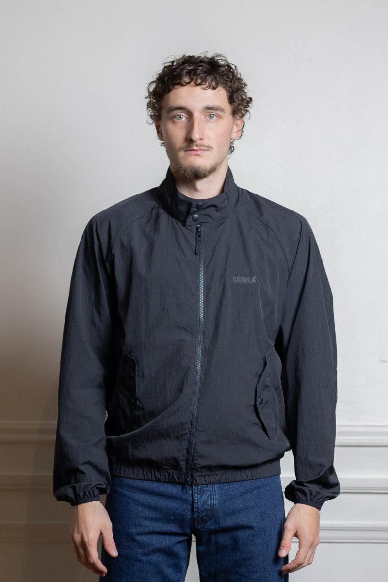 mannequin portant baracuta ripstop g9 harrington dark navy nylon ripstop 2
