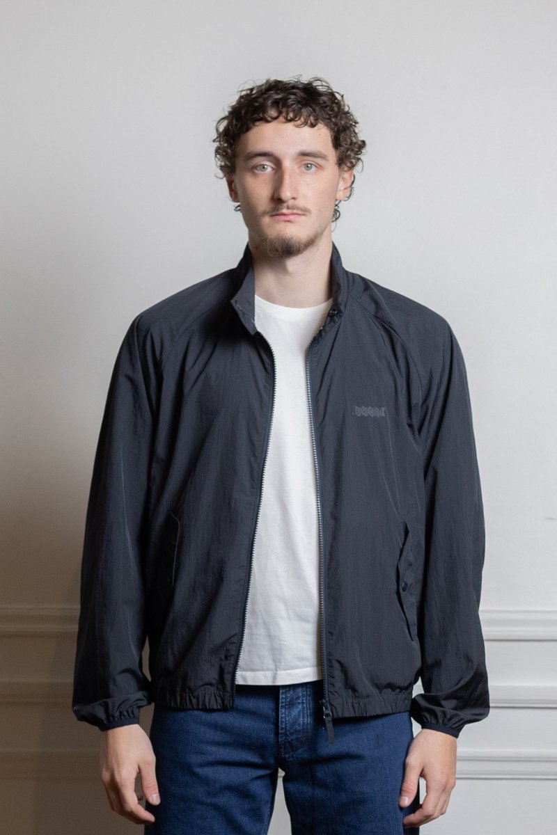 mannequin portant baracuta ripstop g9 harrington dark navy nylon ripstop 2