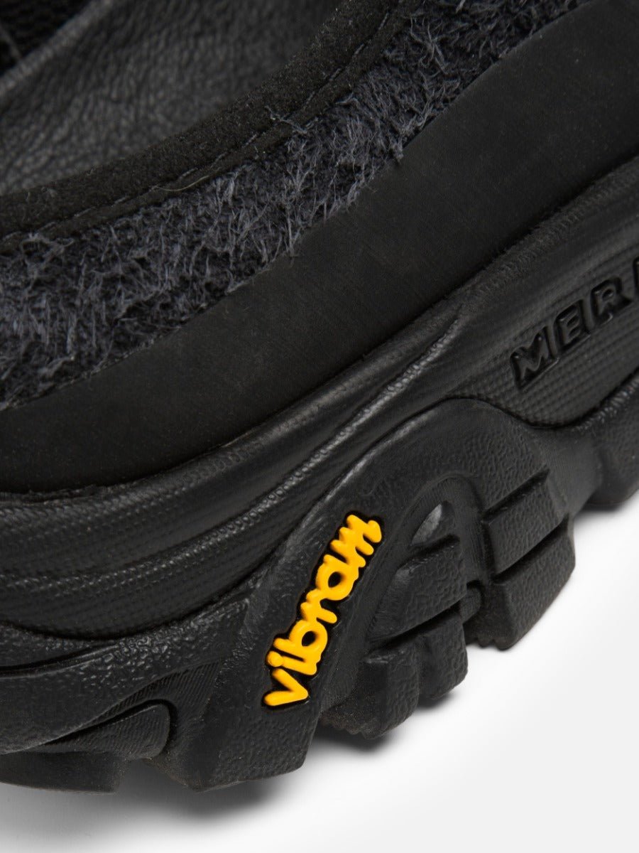 MOAB 2 SLIDE X YMC - Black MERRELL - détail daim brossé et talon