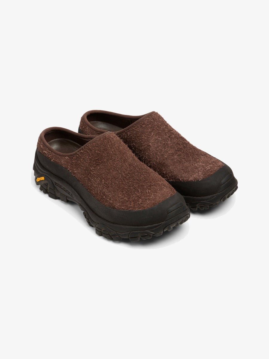 MOAB 2 SLIDE X YMC - Coffee MERRELL - paire vue de trois quarts