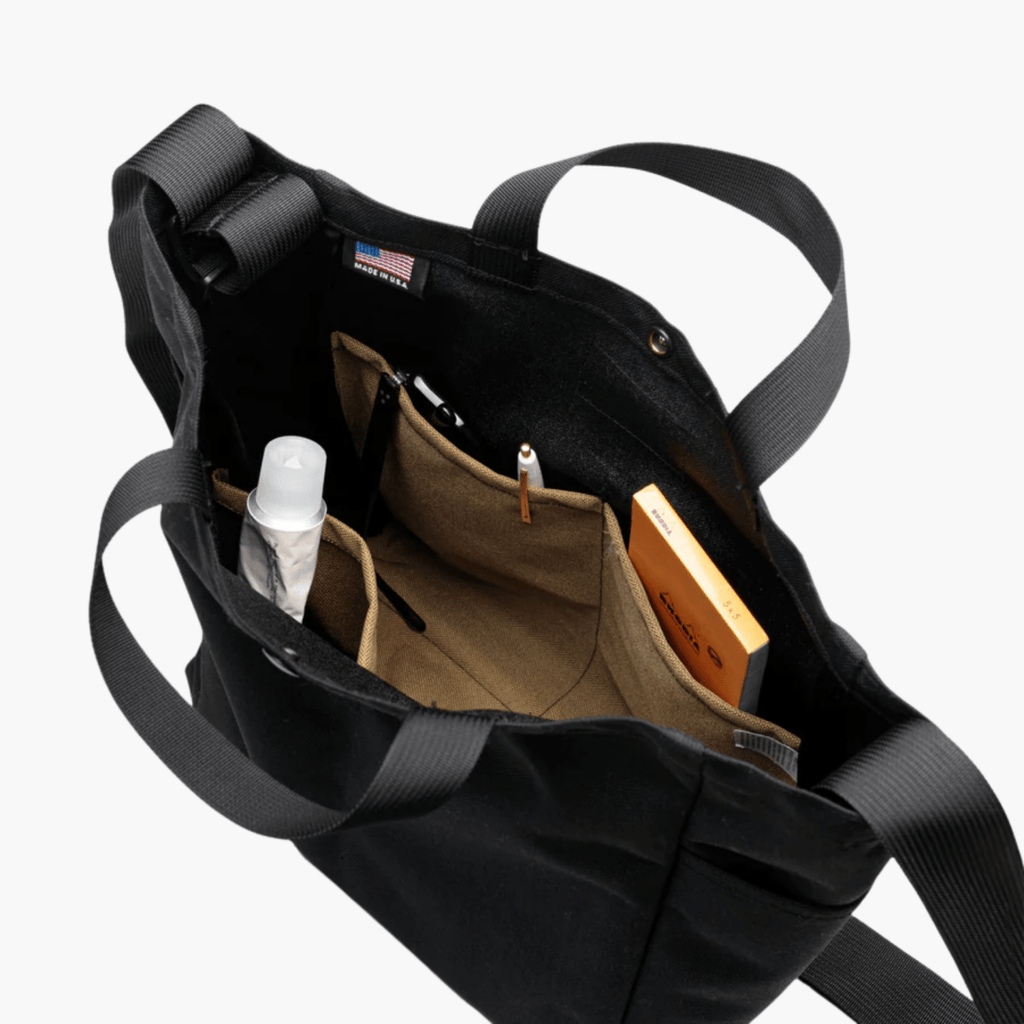 Multi-Pocket Bag Medium Black nylon déperlant – accessoires homme Rennes – Aura Store Rennes