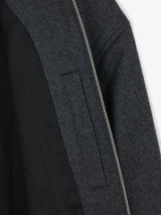 Museum Garments Exhibition Padded Jacket gris chiné en flanelle de laine vierge - détail 3