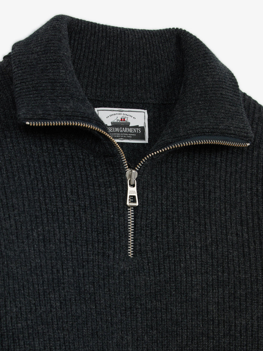 Museum Garments Sailor Sweater charcoal en laine d'agneau mérinos - détail 3