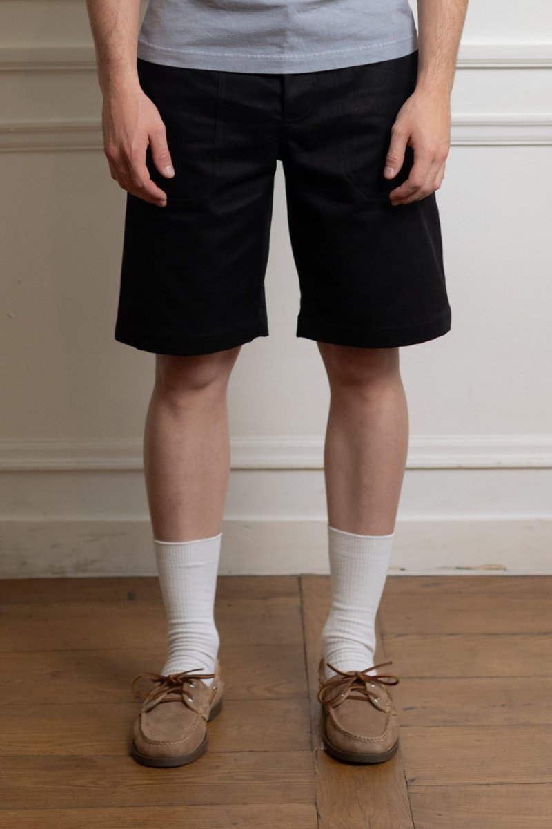 museum garments fatigues shorts black satin coton espagnol coupe droite relaxed rivets gravés aura store rennes