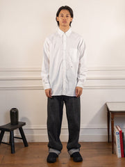 Button Down Wind Shirt - White - nanamica - vue portée en pied