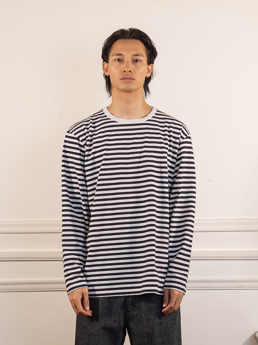 COOLMAX Stripe Jersey L/S Tee - Dark Navy x White - nanamica - vue de face portée