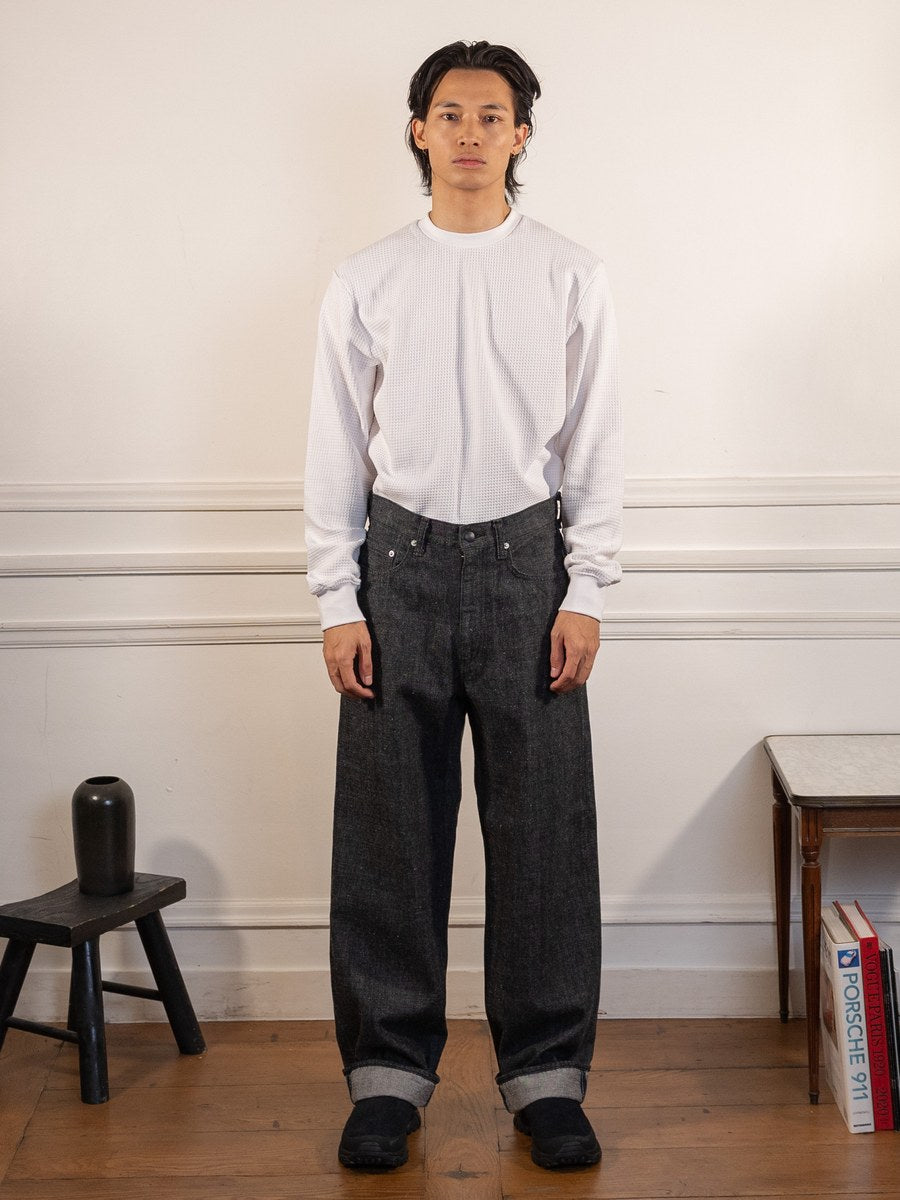 Selvage Denim Pants - Black - nanamica - vue portée en pied