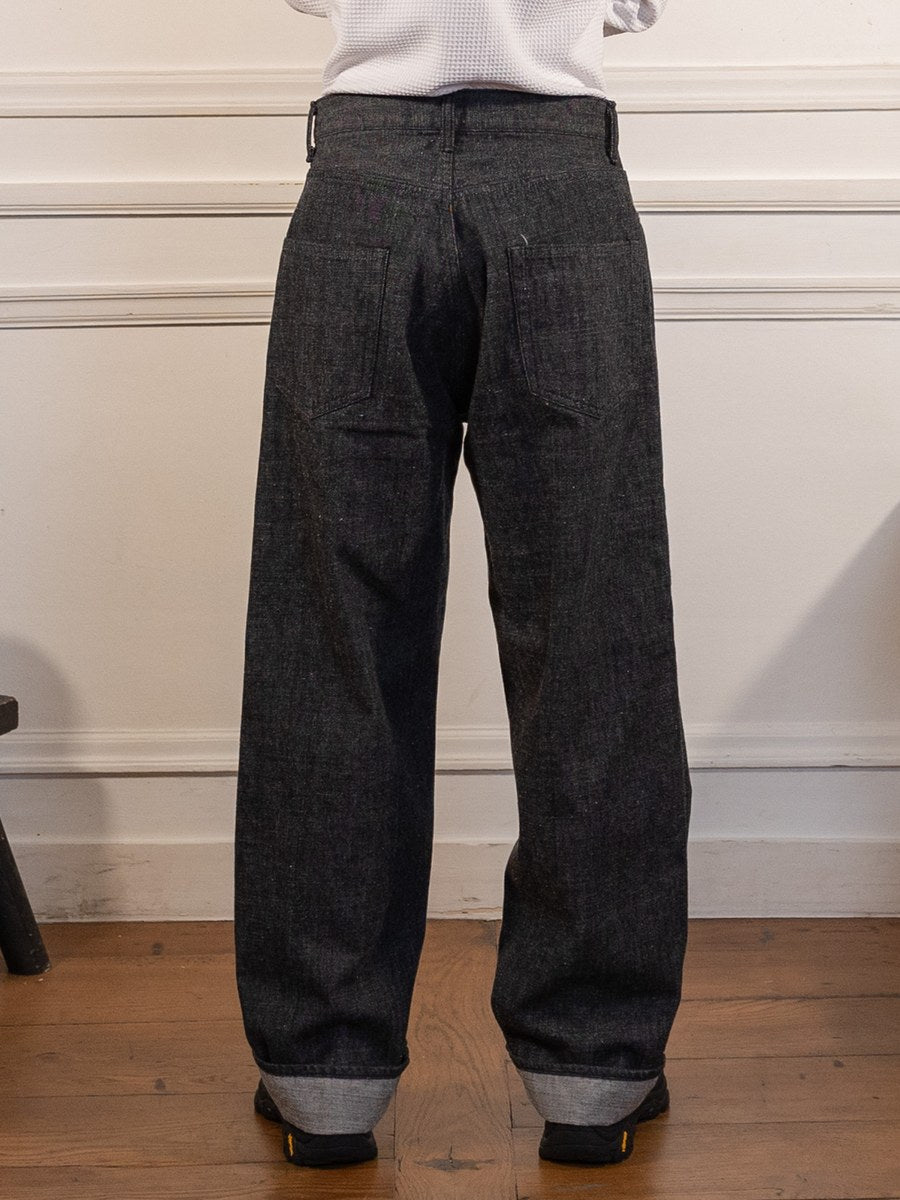 Selvage Denim Pants - Black - nanamica - vue de dos portée