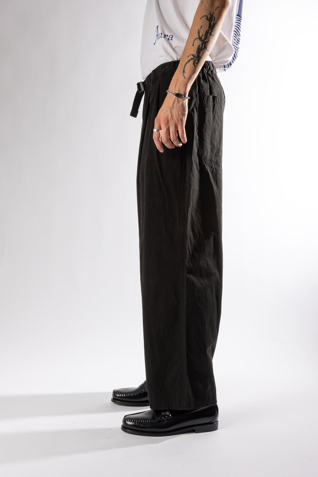 TWO TUCK WIDE PANTS BLACK Kappy