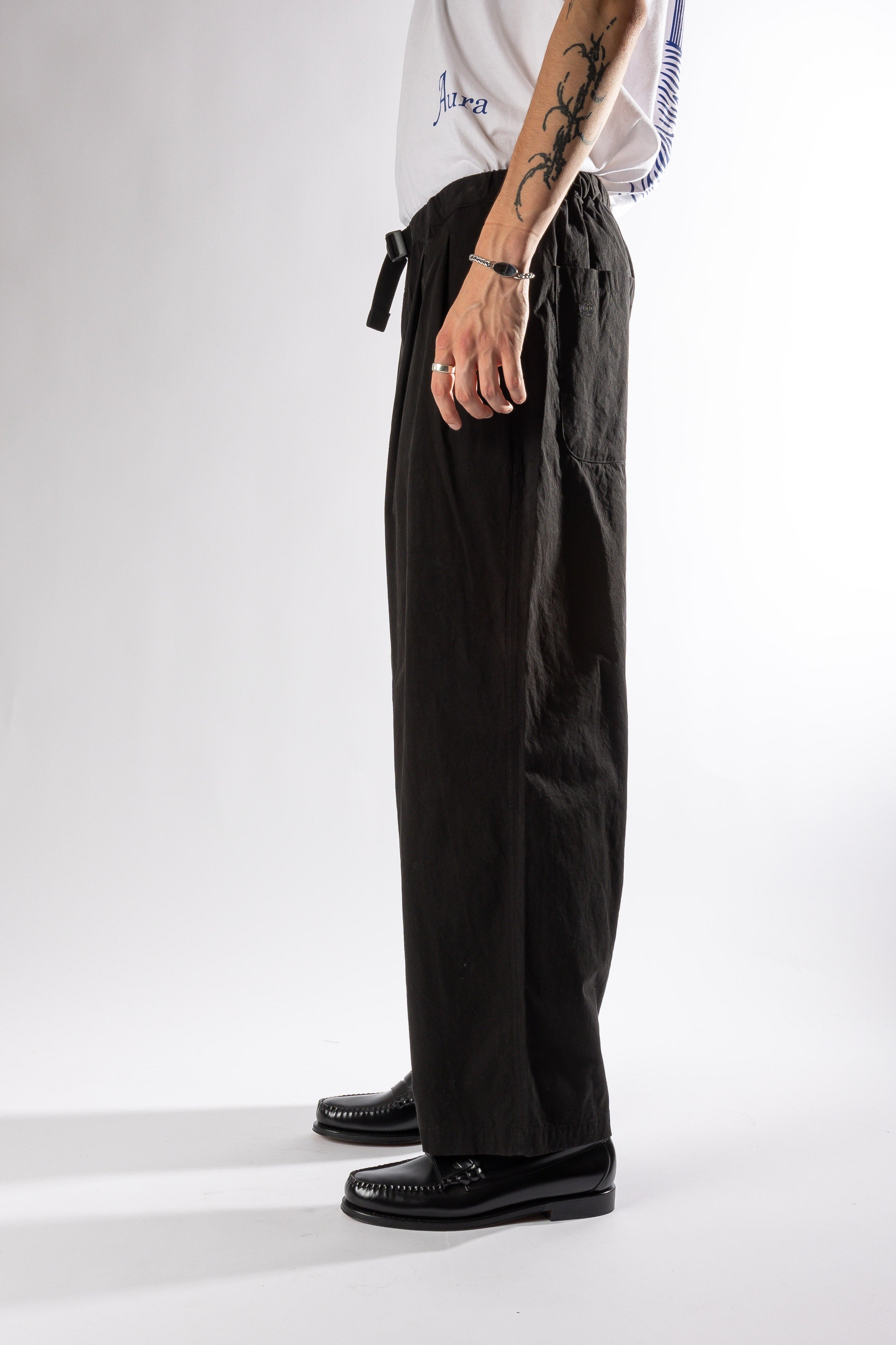 TWO TUCK WIDE PANTS BLACK Kappy