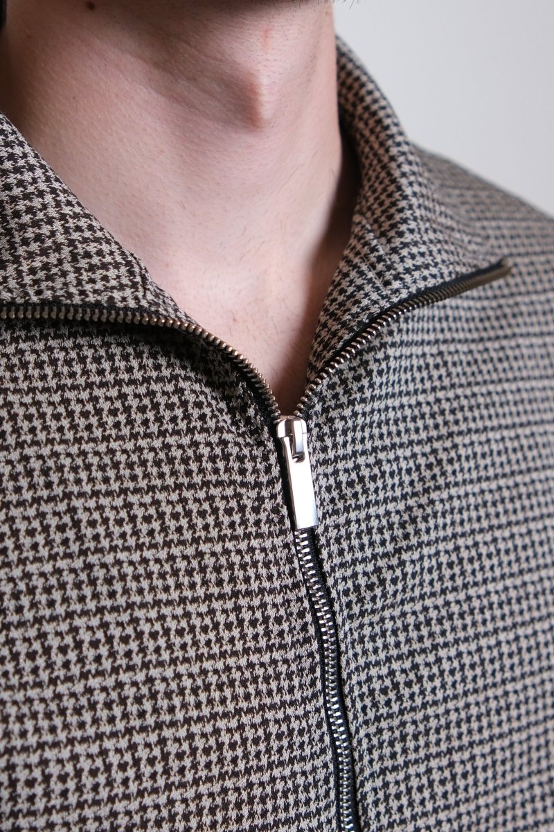 STAND ZIP _ SAND / BROWN CHECK