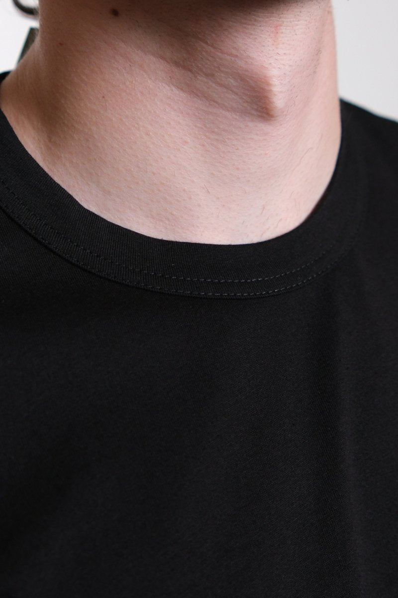 CDG Shirt Forever - Men's T-shirt - Black COMME DES GARÇONS SHIRT - détail col — photo 4
