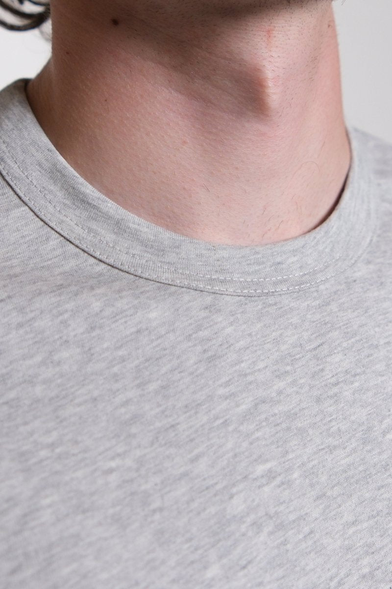FQ-T003-S26 MENS T-SHIRT KNIT - TOP GREY COMME DES GARÇONS SHIRT - détail col