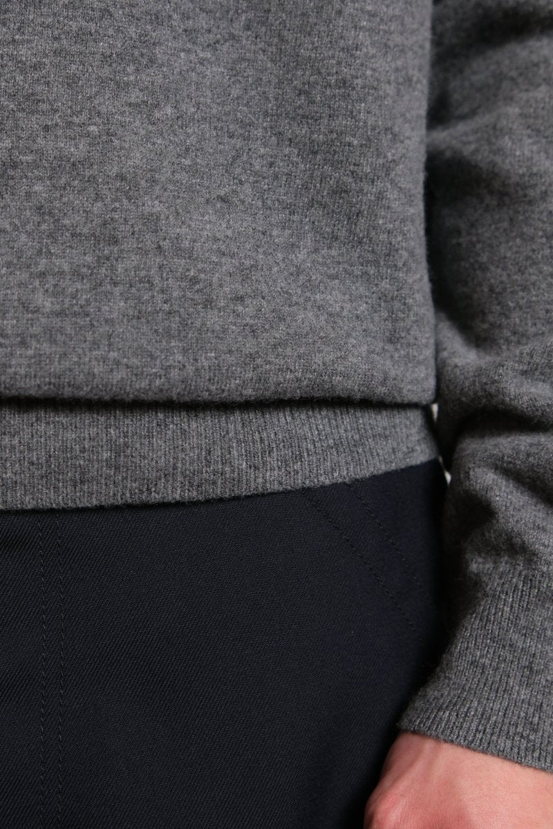 FZ-N108-PER - MENS PULLOVER KNIT - TOP GREY COMME DES GARÇONS SHIRT - détail matière — photo 3