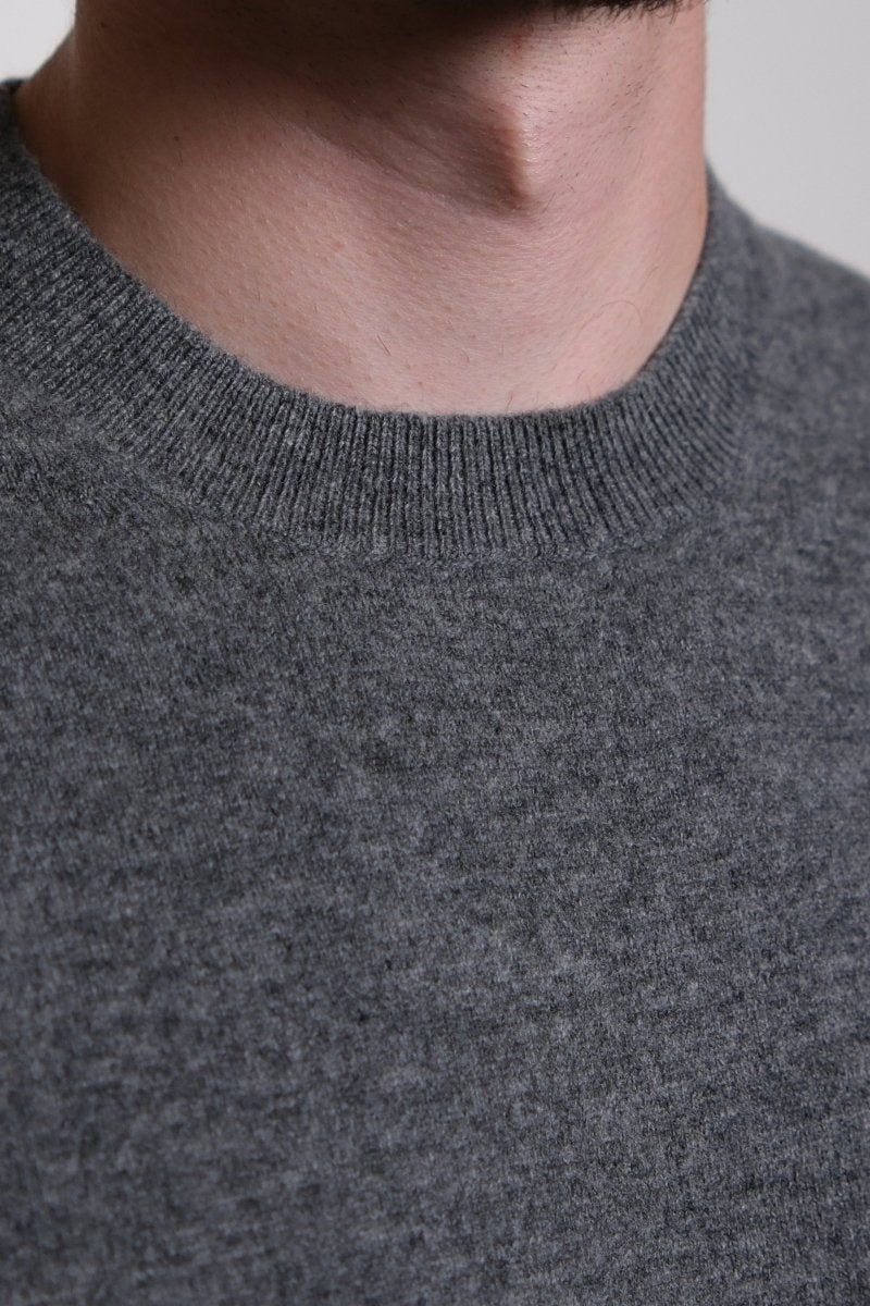 FZ-N108-PER - MENS PULLOVER KNIT - TOP GREY COMME DES GARÇONS SHIRT - détail col — photo 4