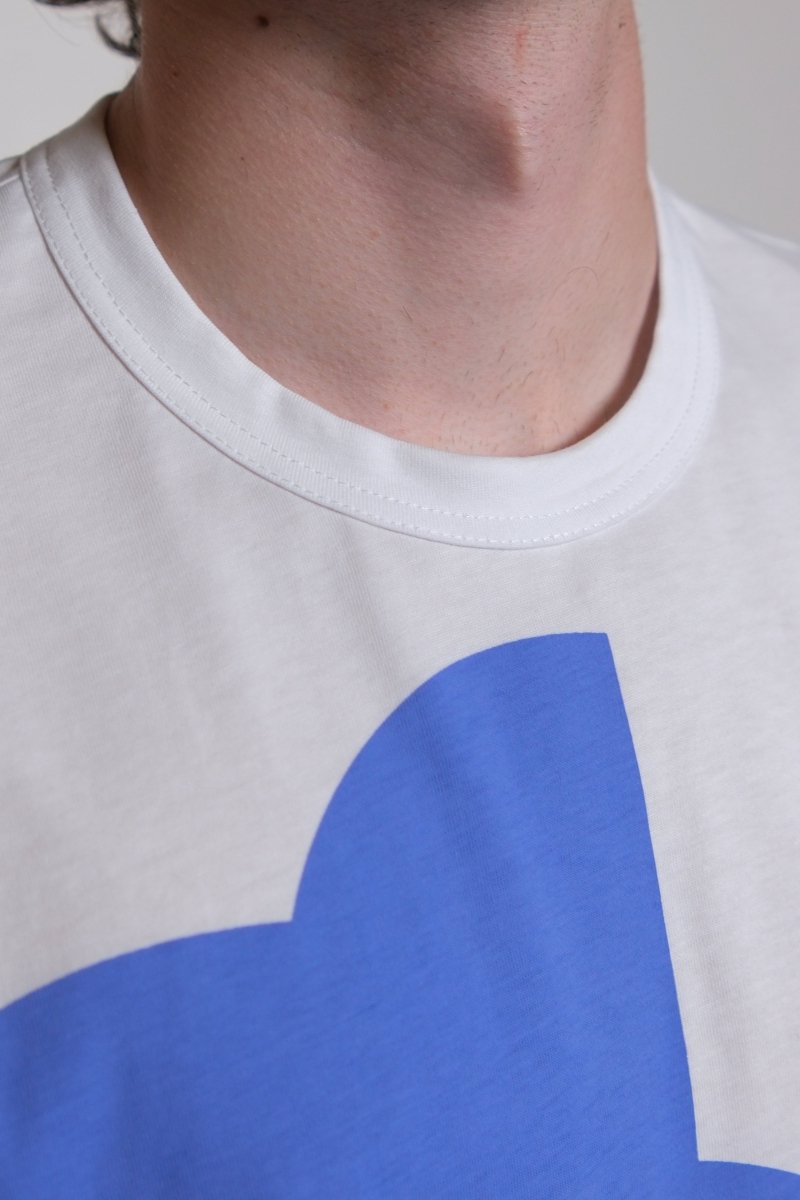 FQ-T020-S26 MENS T-SHIRT KNIT - WHITE COMME DES GARÇONS SHIRT - détail col — photo 4