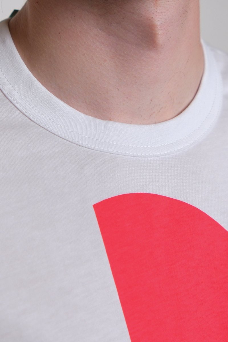 FQ-T019-S26 MENS T-SHIRT KNIT - WHITE COMME DES GARÇONS SHIRT - détail col