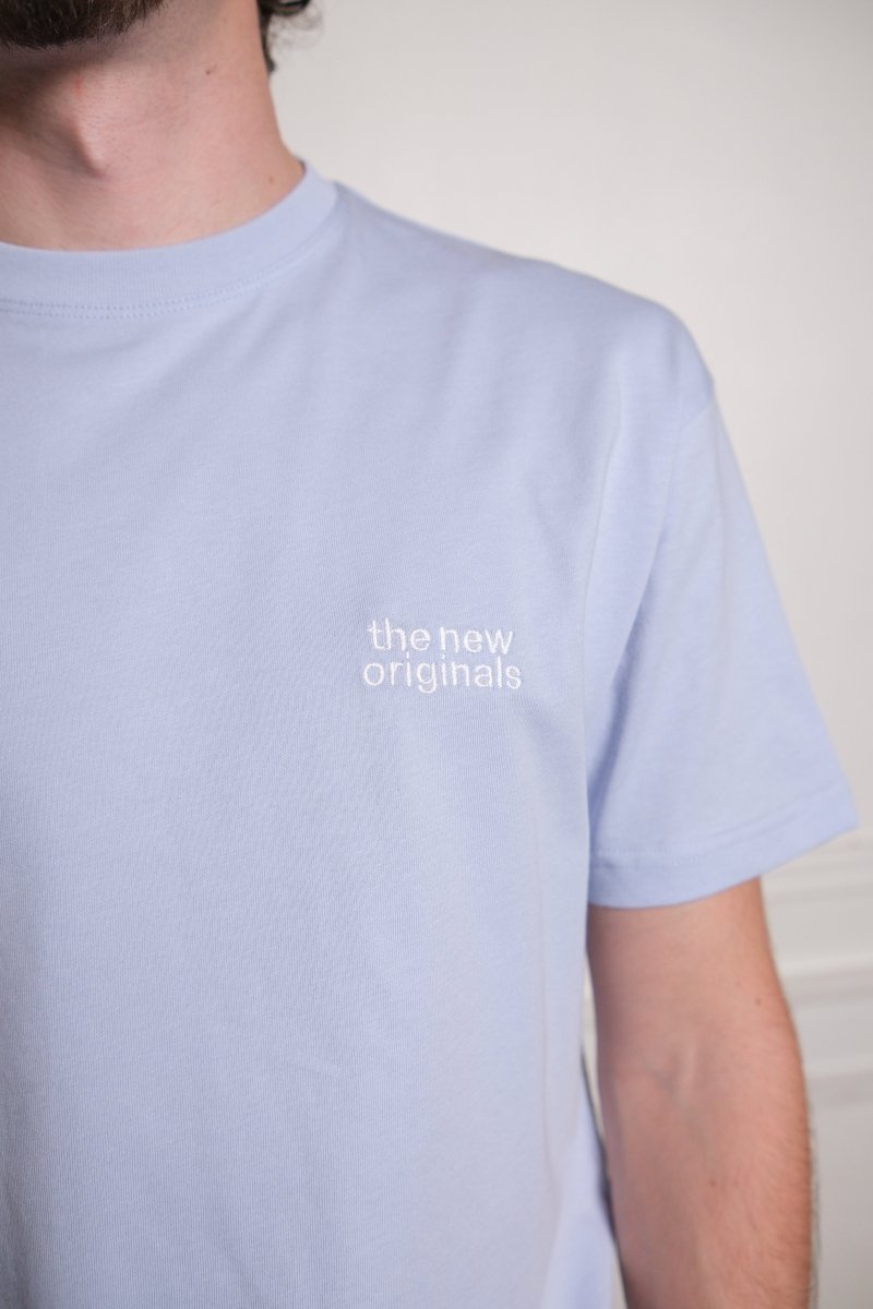 CATNA TEE - Lush Blue THE NEW ORIGINALS - détail col