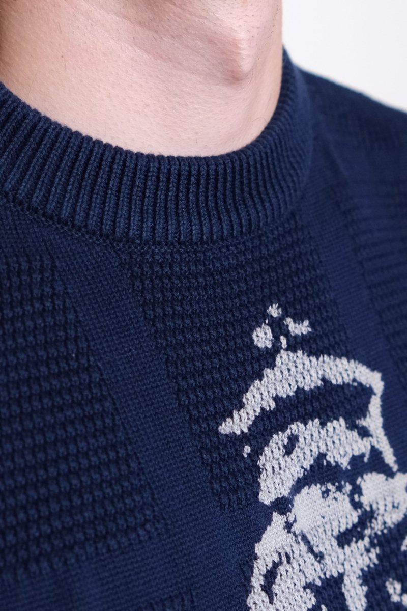 LION KNIT CREWNECK - Navy THE NEW ORIGINALS - détail col rond — photo 4