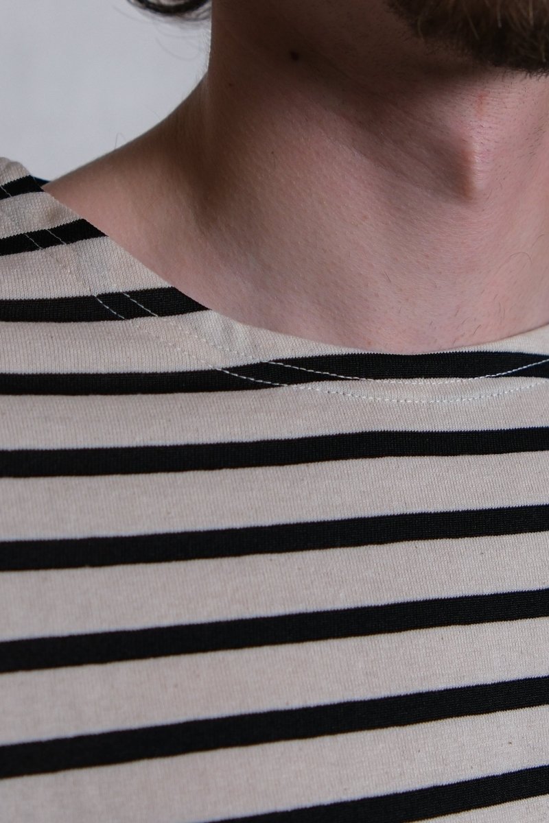 THURIN MARINIERE - Offwhite Black LE MONT SAINT MICHEL - détail encolure bateau