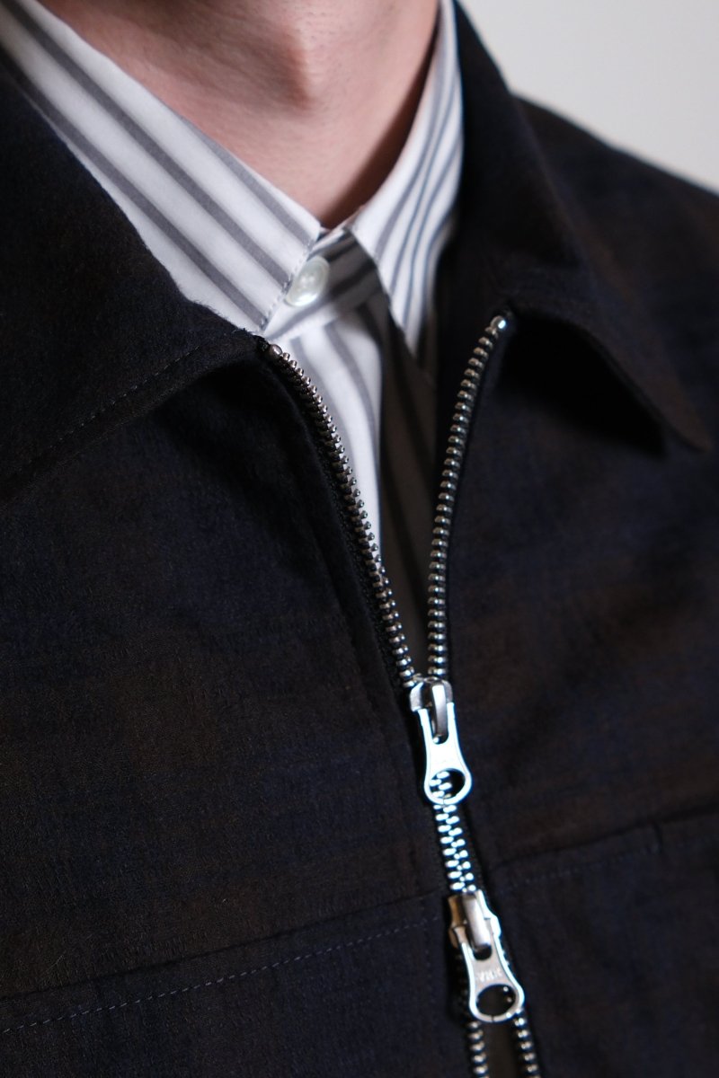 ANOTHER OVERSHIRT 3.0 - Navy/Brown Check ANOTHER ASPECT - detail zip YKK