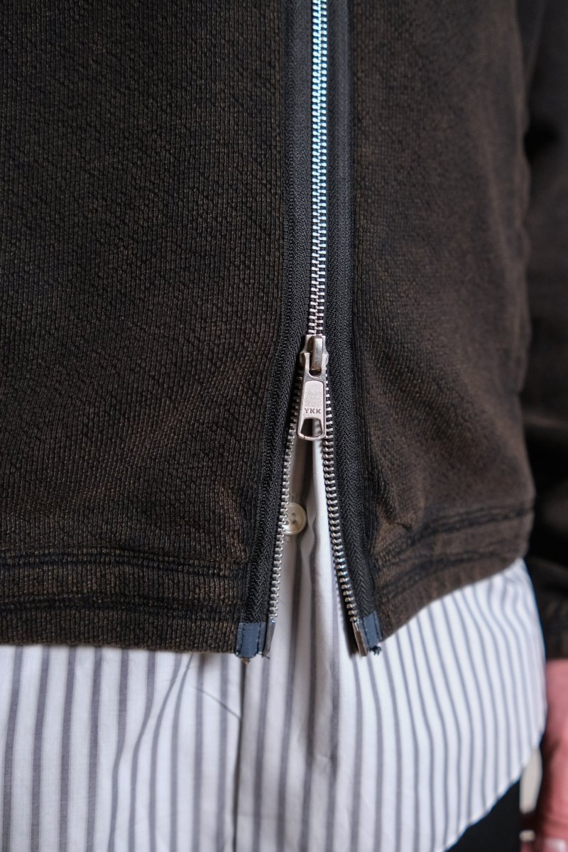 COVET FULL ZIP - Burned Black MFPEN - détail poche et maille irrégulière