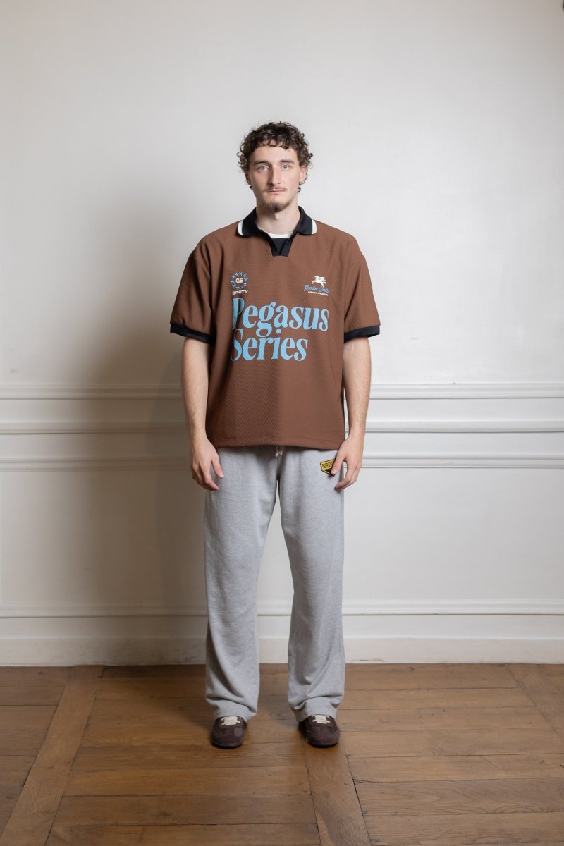 Goodies Sportive Sprtv Football Tee porté de face