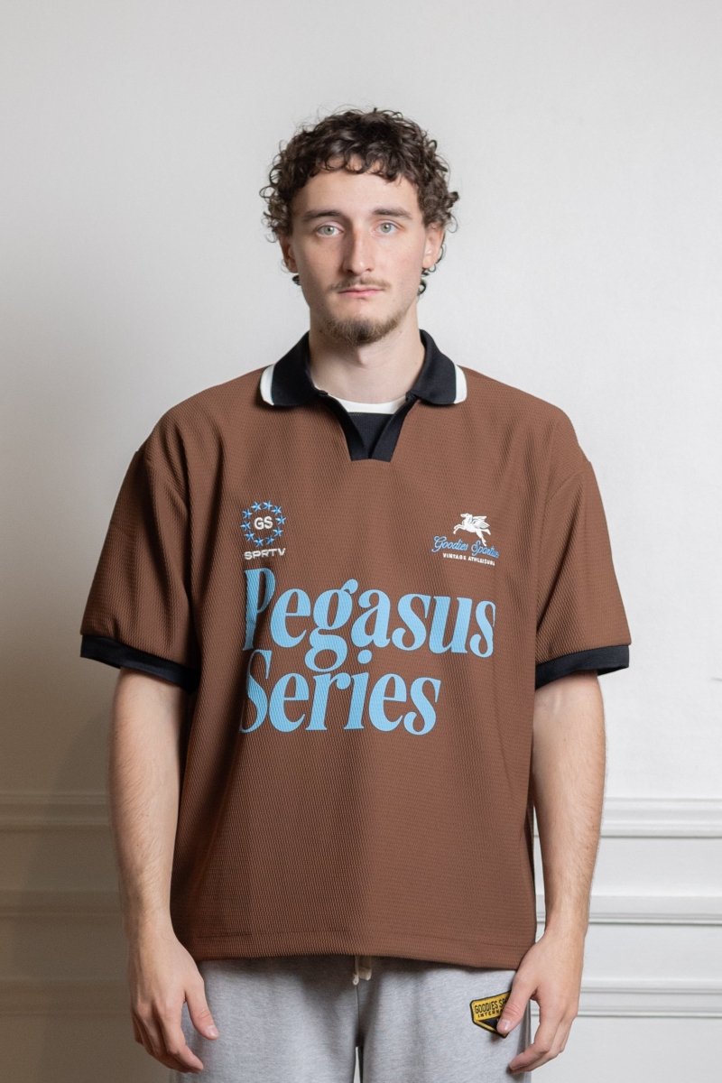 Goodies Sportive Sprtv Football Tee porté de dos