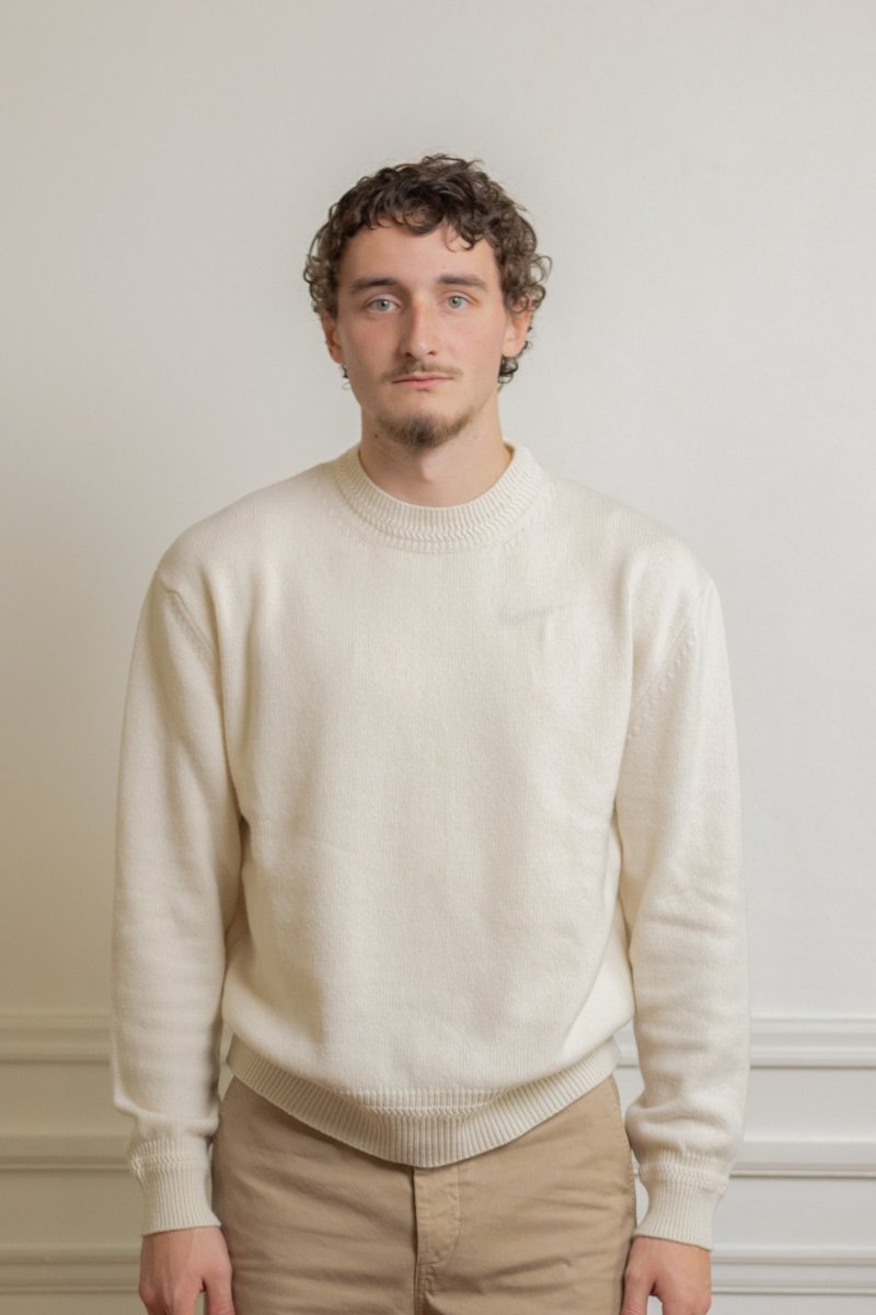 RECYCLED CASHMERE BOXY JUMPER - Ecru MUSEUM GARMENTS — photo 2