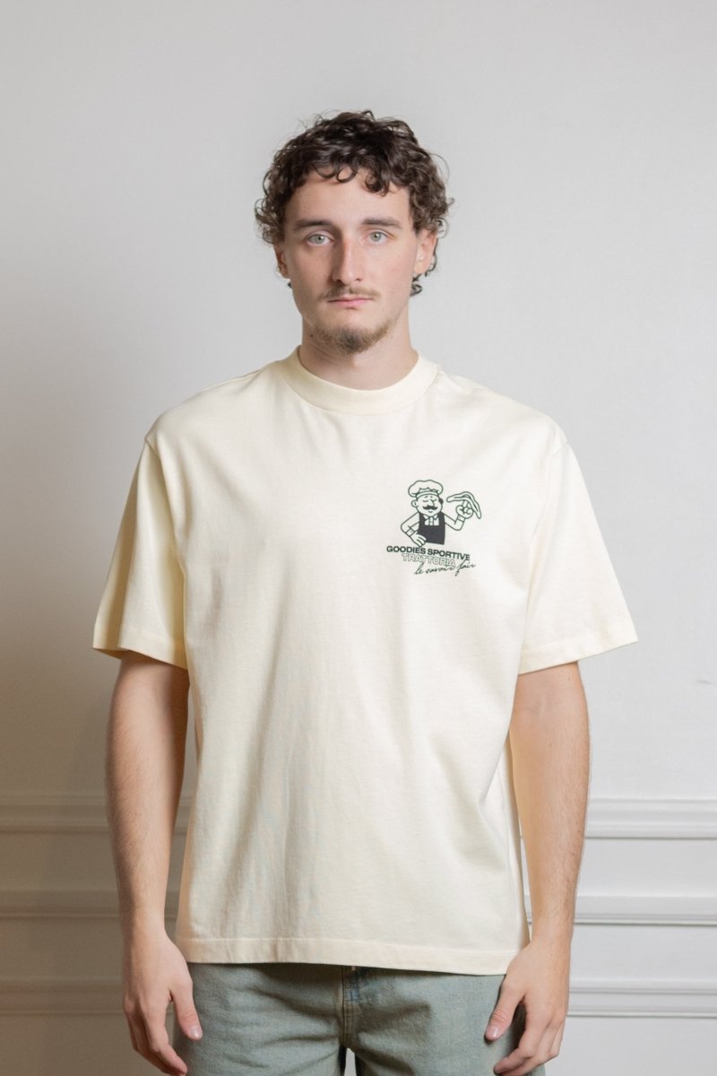 Goodies Sportive Dolce Vita Tee porté de dos