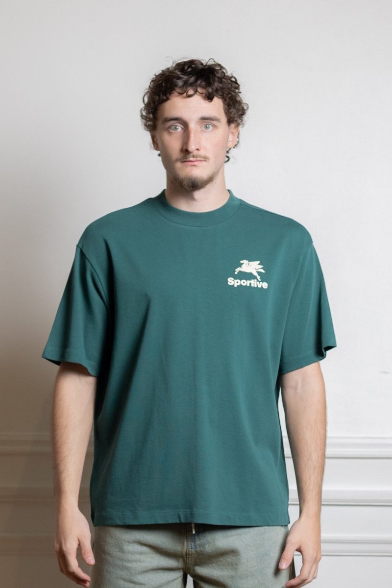 Goodies Sportive 290g Green Pegasus Tee porté de dos