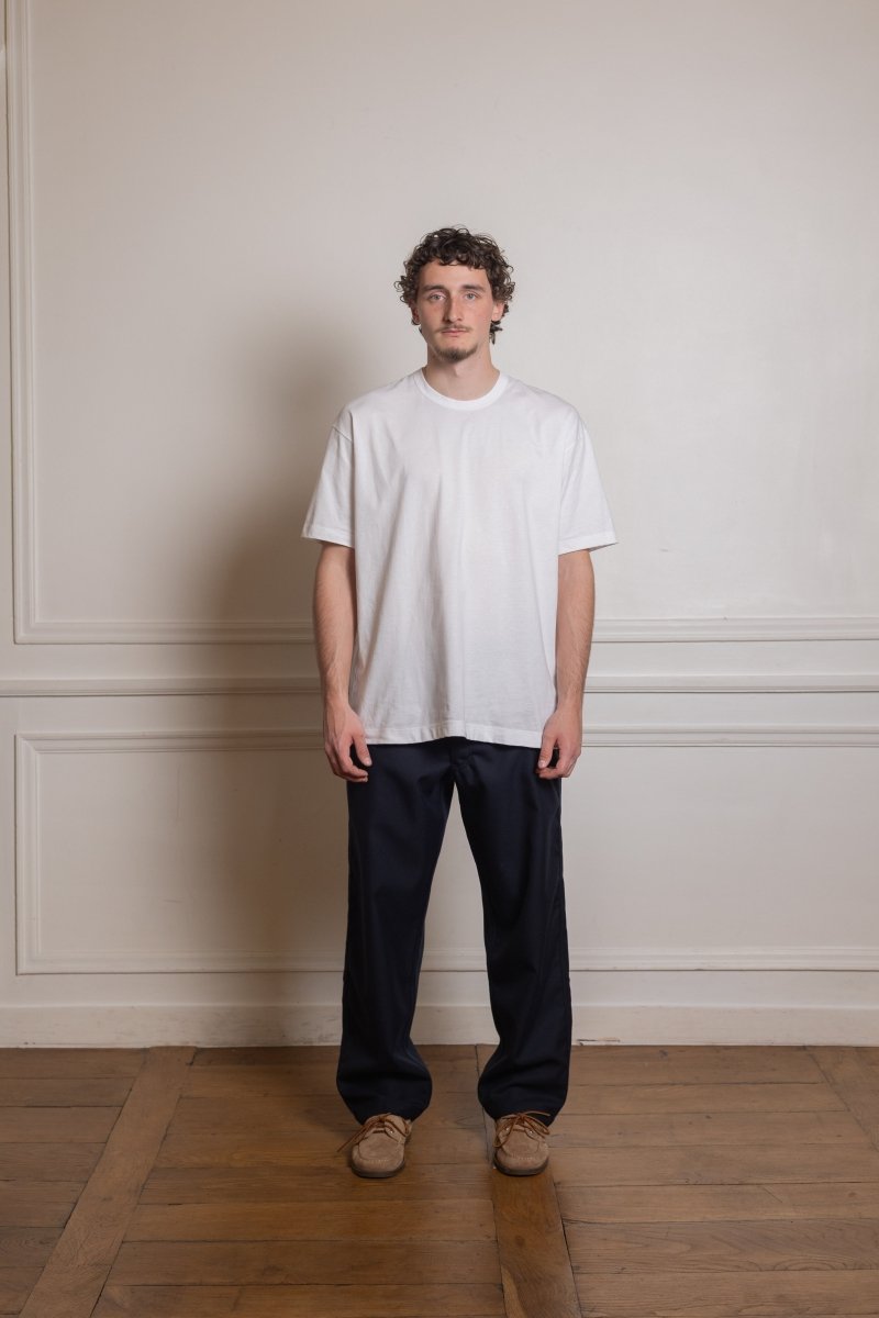 FQ-T008-S26 MENS T-SHIRT KNIT - WHITE COMME DES GARÇONS SHIRT - vue de face portée — photo 1