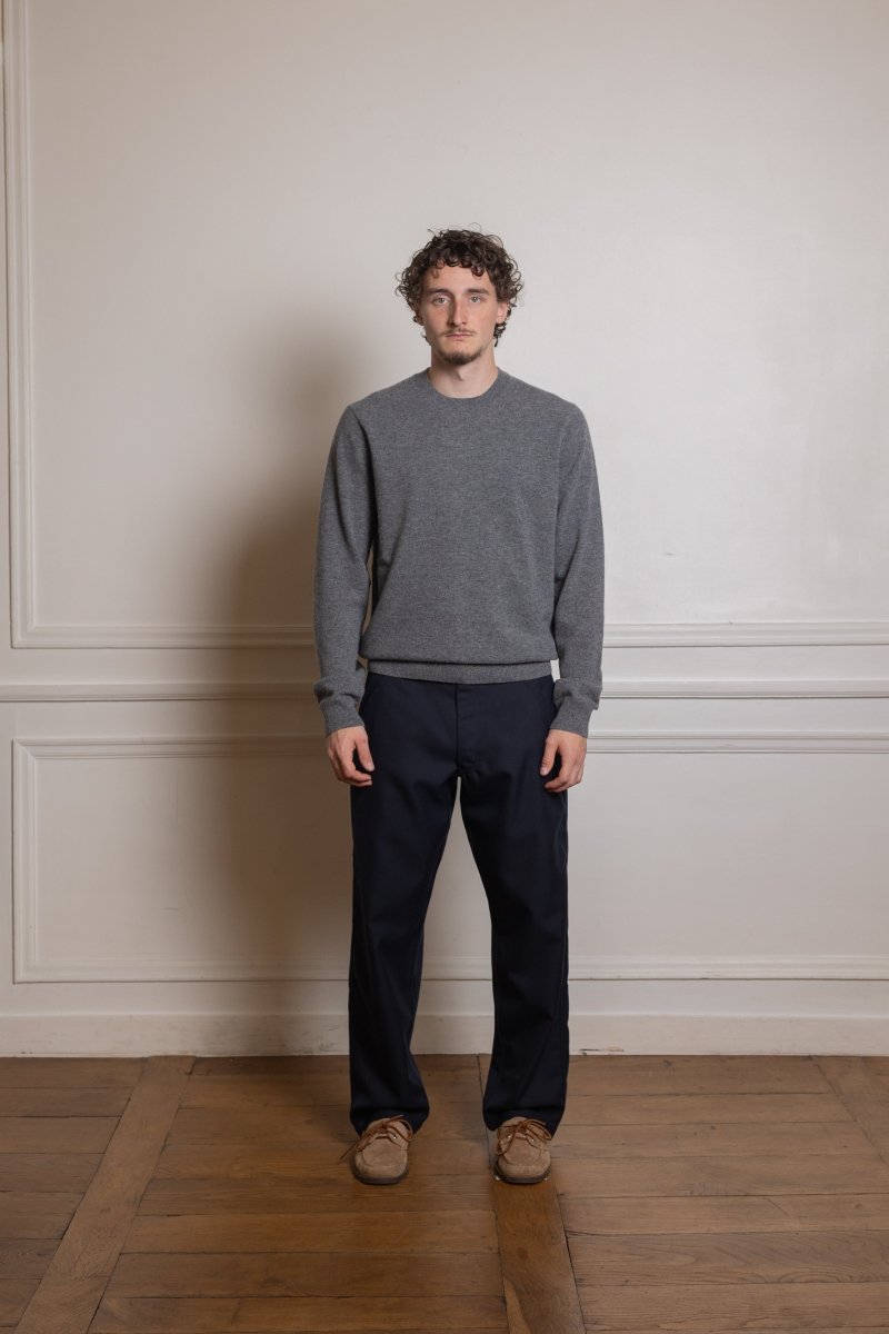 FZ-N108-PER - MENS PULLOVER KNIT - TOP GREY COMME DES GARÇONS SHIRT - vue de face portée