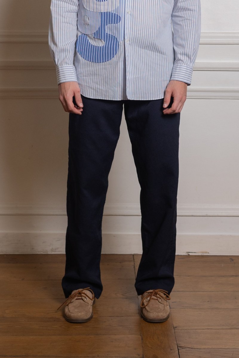 Men's Tapered Leg Trousers NAVY COMME DES GARÇONS SHIRT - vue de dos