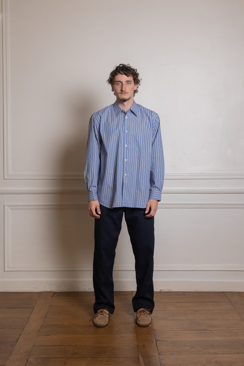FZ-B218-PER - MENS SHIRT WOVEN - Stripe COMME DES GARÇONS SHIRT - vue de face portée