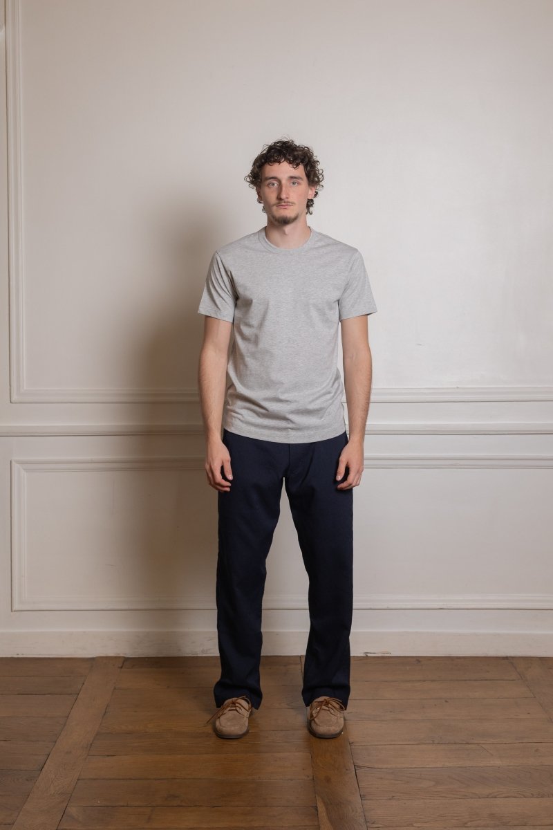 FQ-T003-S26 MENS T-SHIRT KNIT - TOP GREY COMME DES GARÇONS SHIRT - vue de face portée — photo 1