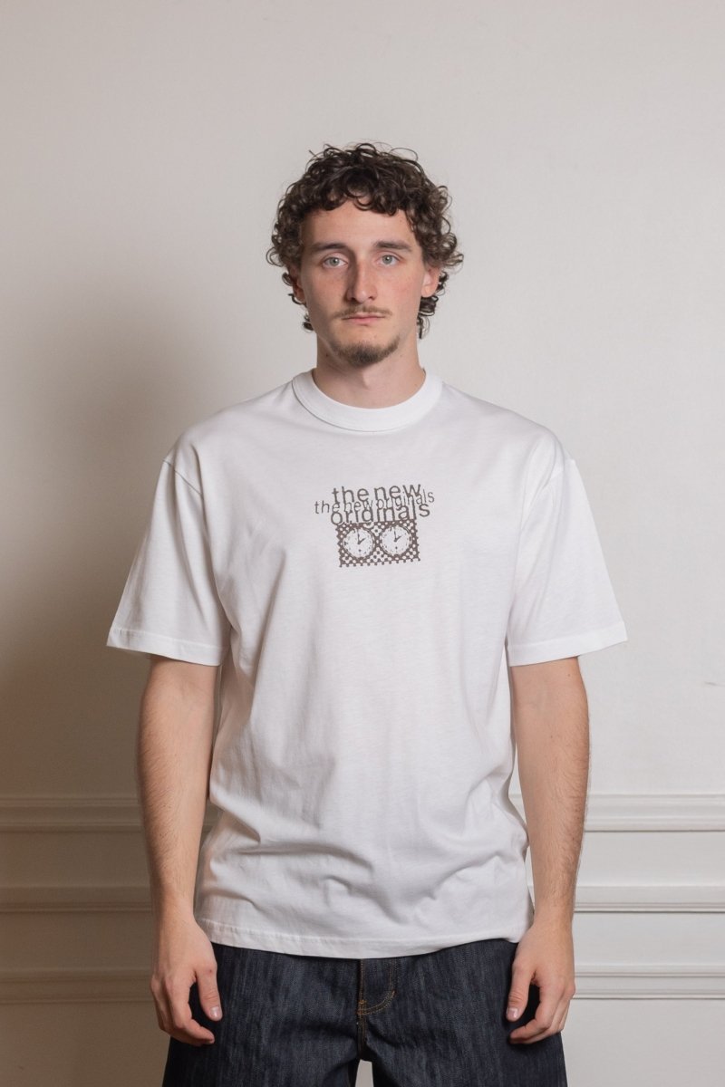 CHECKMATE TEE - White THE NEW ORIGINALS - vue de dos